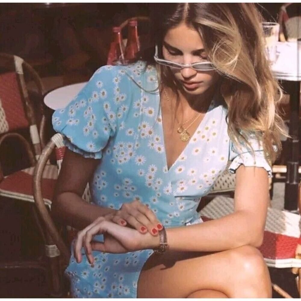 Faithful the Brand Mira baby blue floral Size US XS Wrap dress
